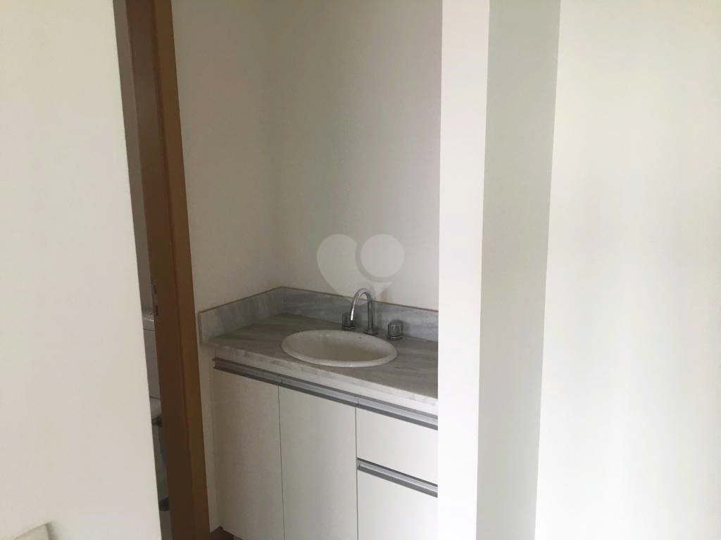 Venda Apartamento São Paulo Santana REO389978 14