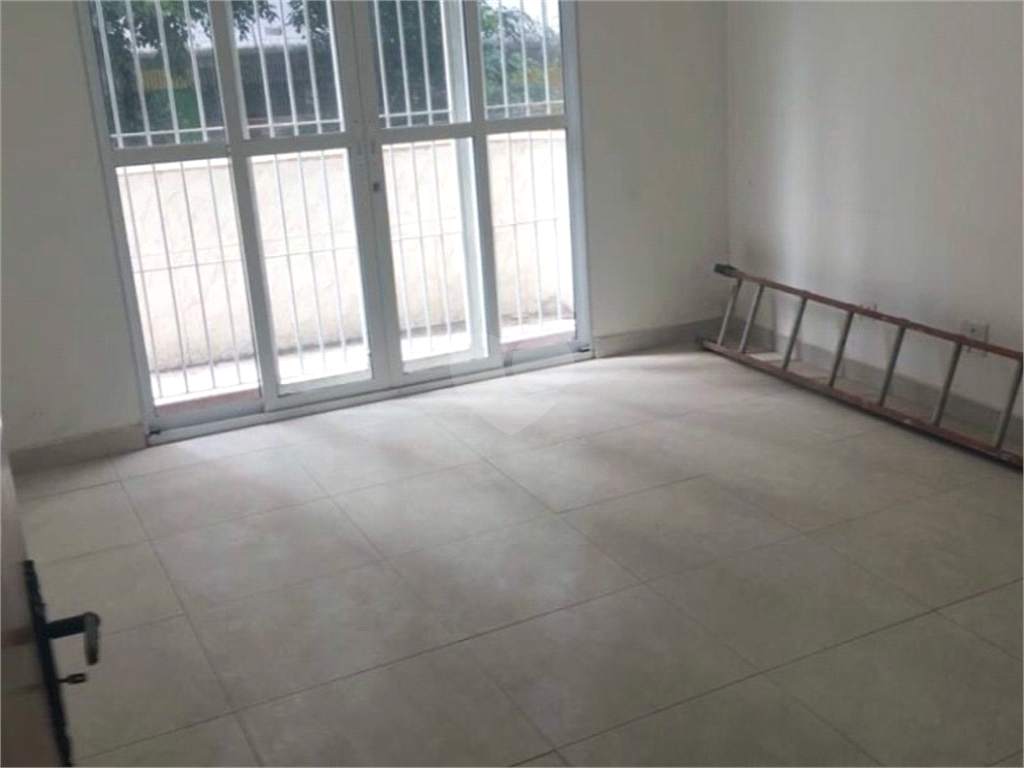 Venda Apartamento São Paulo Santa Efigênia REO390661 3