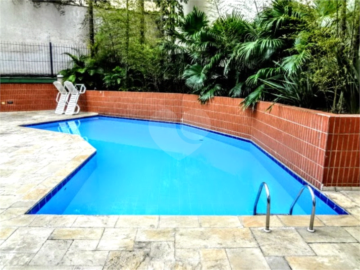 Foto REO391687