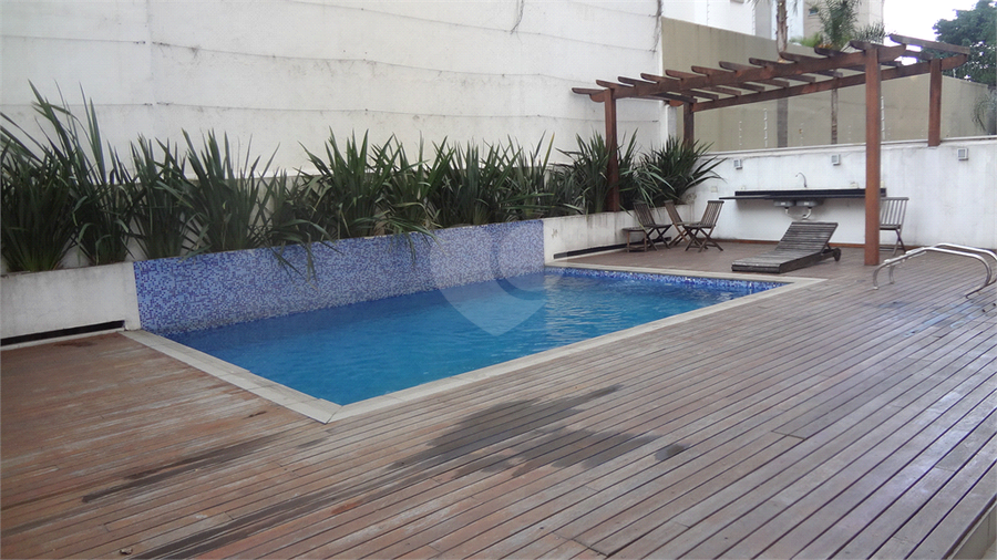 Foto REO392681