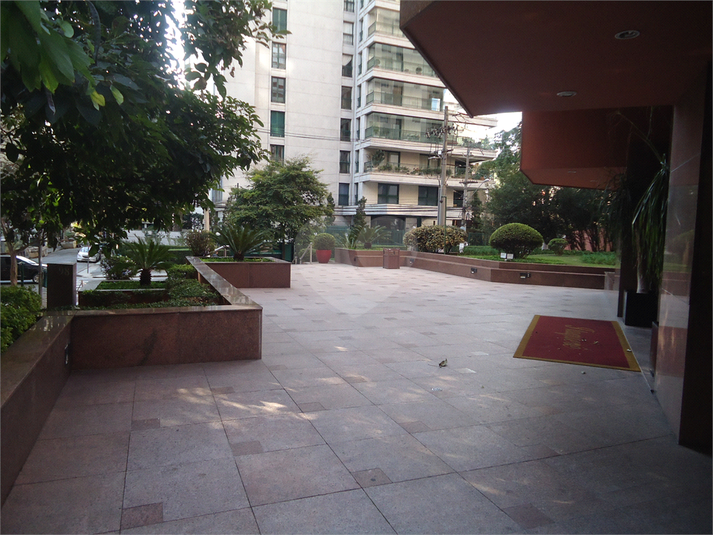 Venda Salas São Paulo Jardim Europa REO393661 9