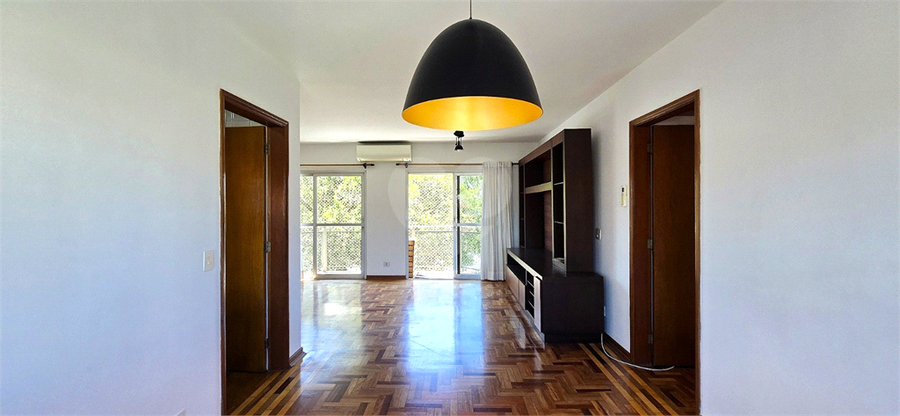 Foto REO394012