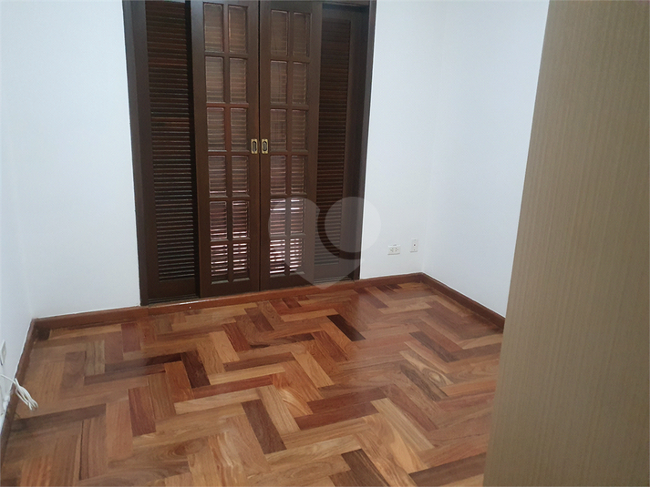 Foto REO397689