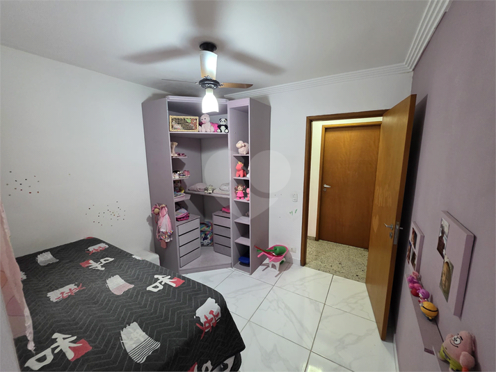 Foto REO398271