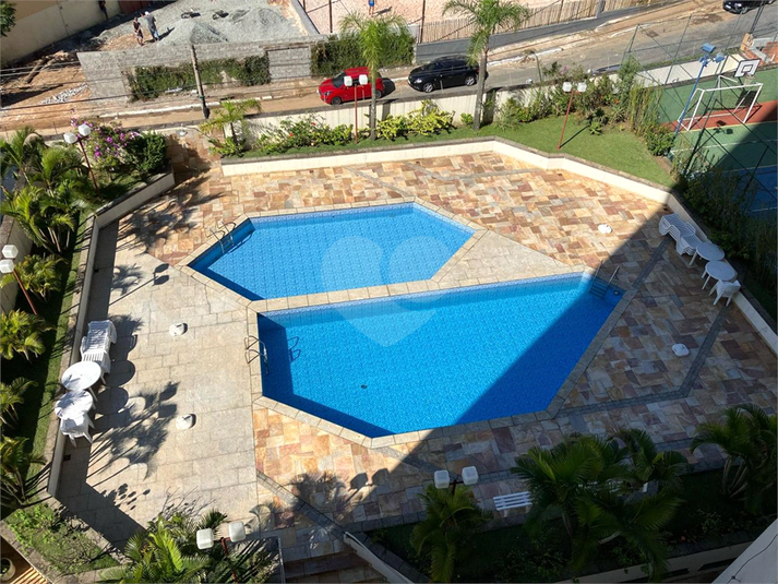 Foto REO400394