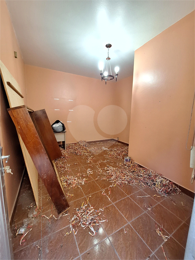 Foto REO401023