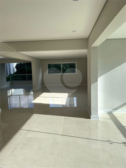 Foto REO401931