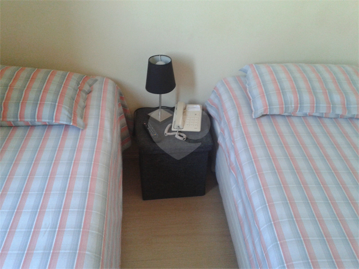 Foto REO402202