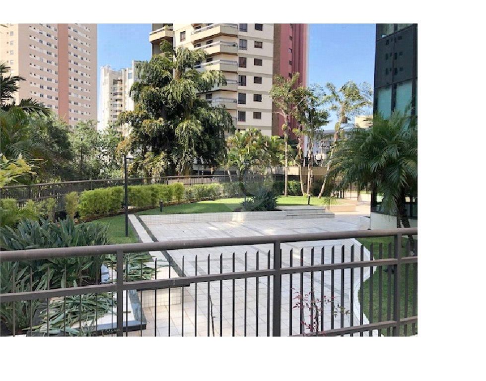 Venda Cobertura São Paulo Real Parque REO406557 30