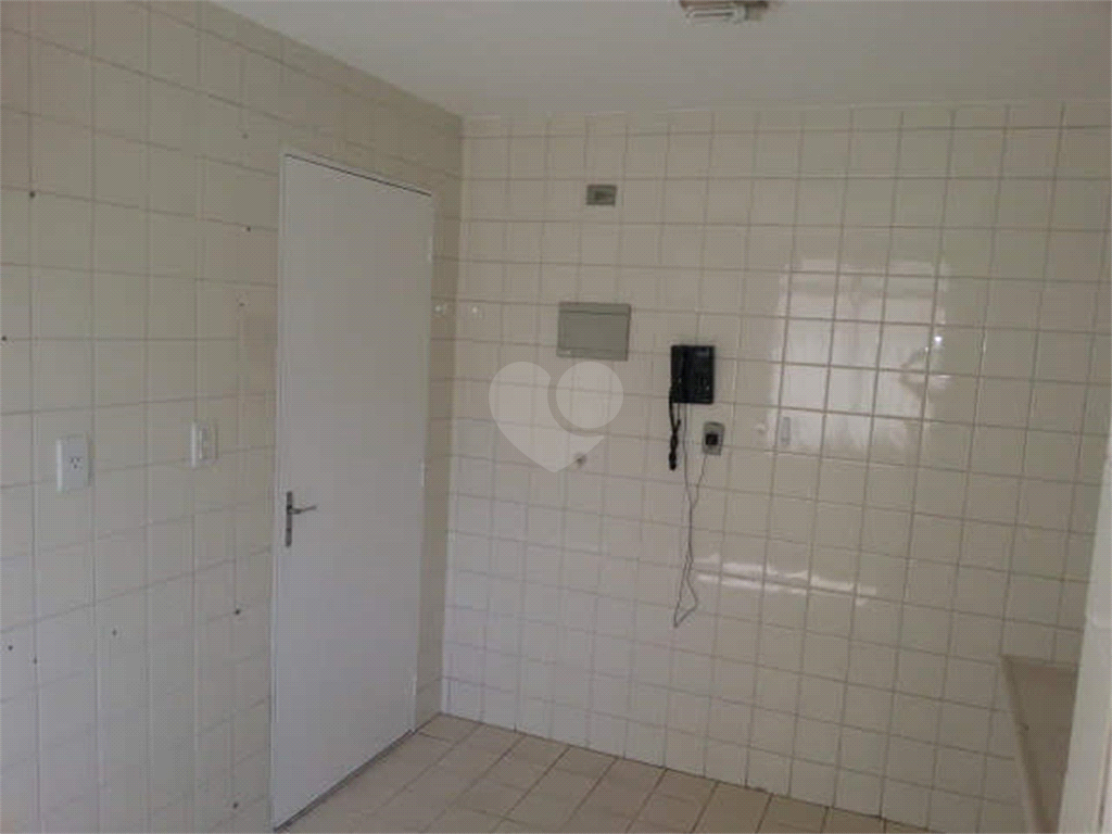 Venda Apartamento Cotia Jardim Caiapiá REO408003 10