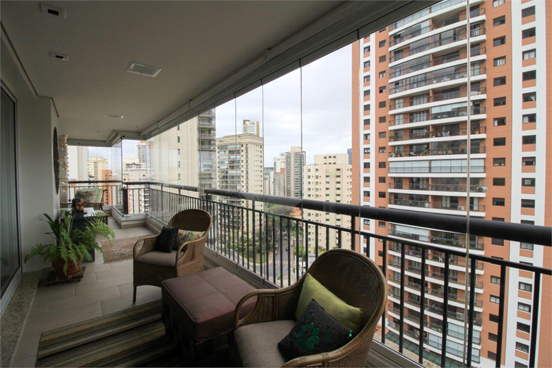 Foto REO408004