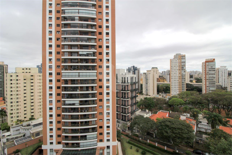 Foto REO408004