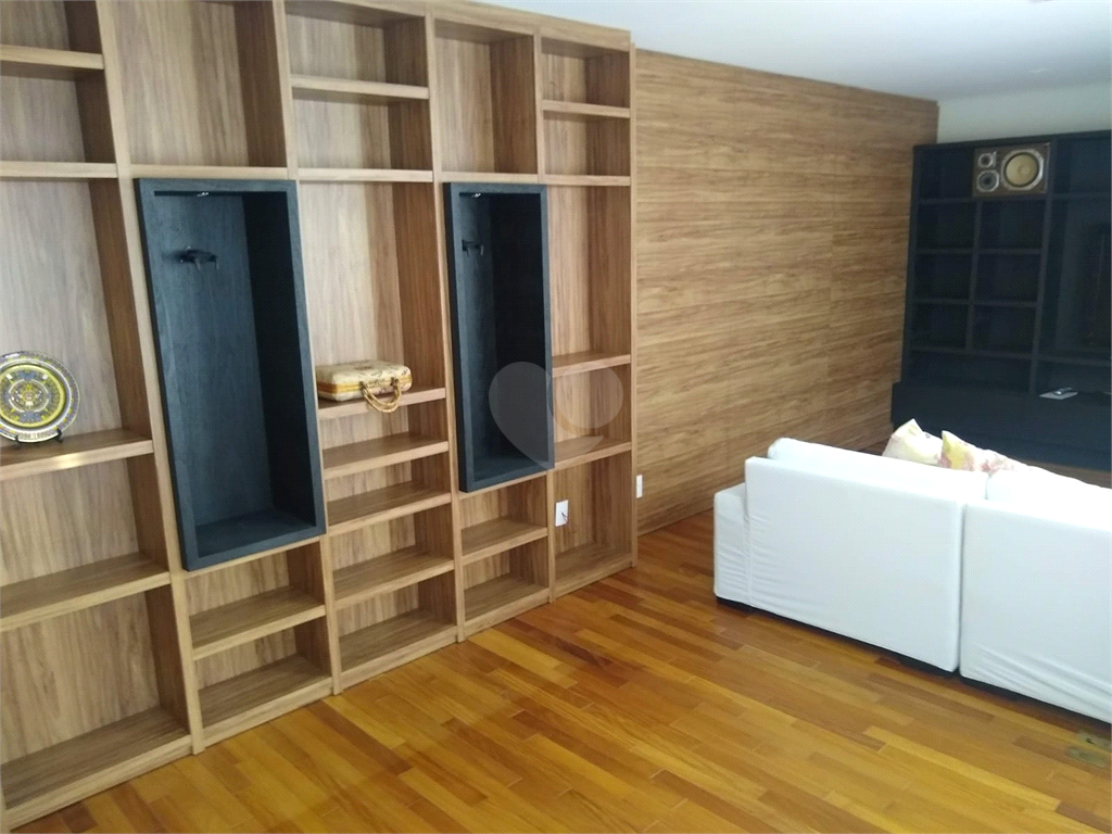 Venda Condomínio Porto Alegre Hípica REO411314 54