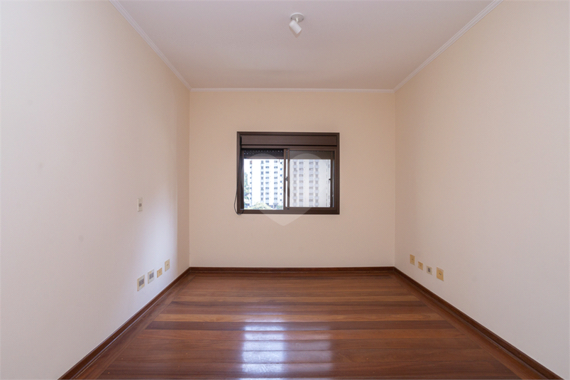 Venda Apartamento São Paulo Real Parque REO41205 33