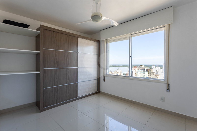 Venda Apartamento Porto Alegre Centro Histórico REO415674 14