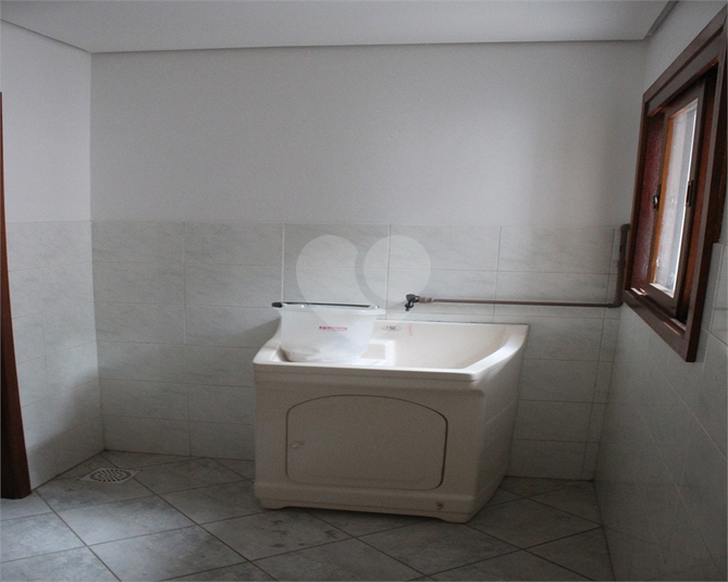 Foto REO416012