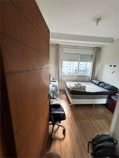 Venda Apartamento Porto Alegre Centro Histórico REO420673 13