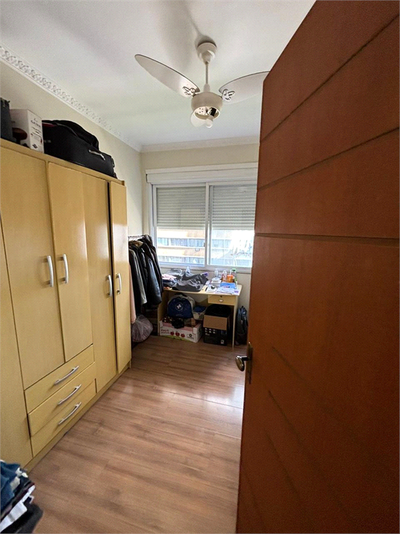 Venda Apartamento Porto Alegre Centro Histórico REO420673 12