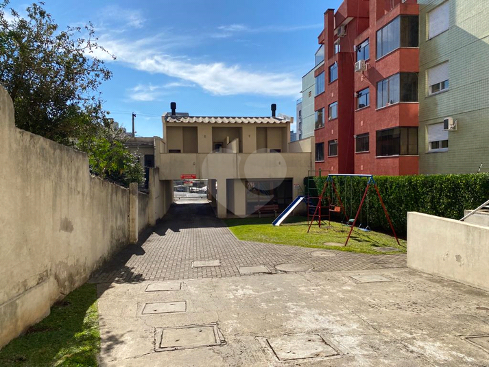 Venda Apartamento Porto Alegre Petrópolis REO421026 14