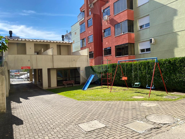Foto REO421070