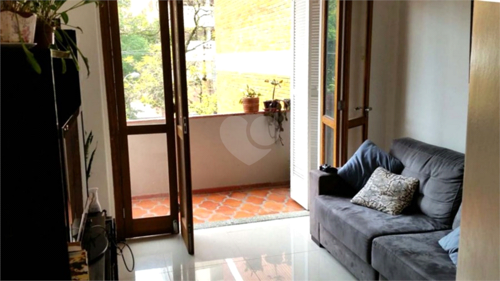 Venda Apartamento Porto Alegre Floresta REO421407 4