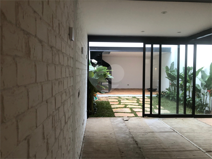 Foto REO42166