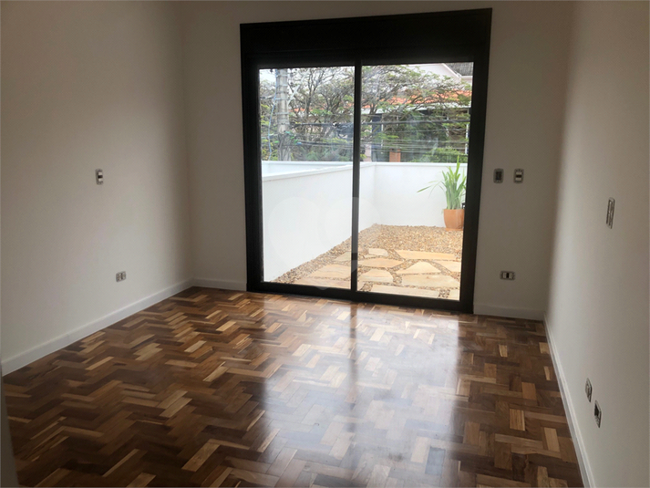 Foto REO42166