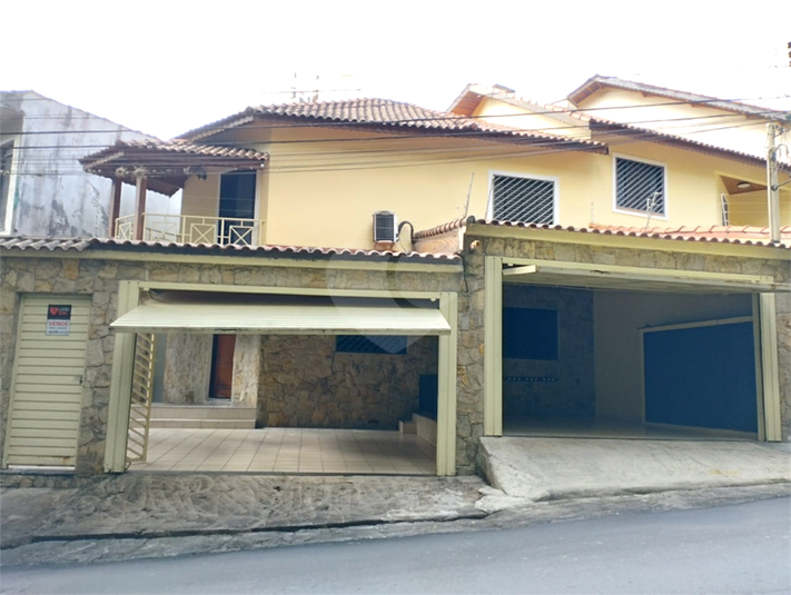 Foto REO448159