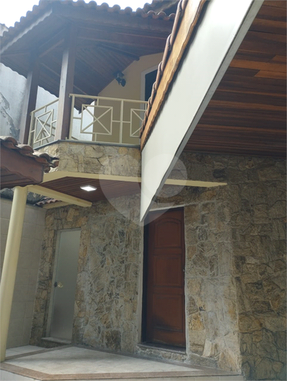 Foto REO448159