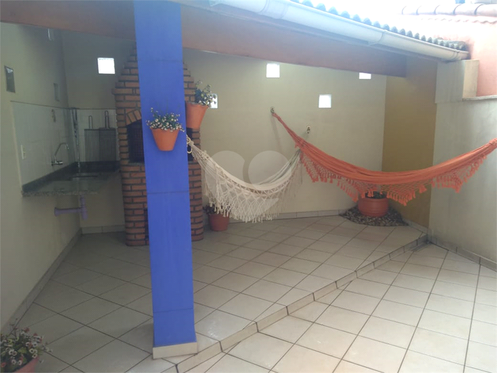 Foto REO448555