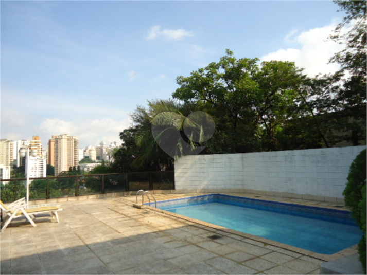 Venda Sobrado São Paulo Pacaembu REO44947 32