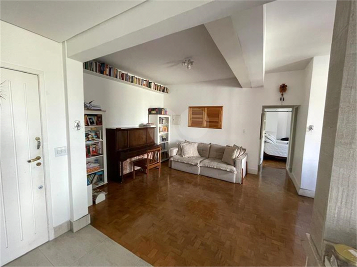 Foto REO451161