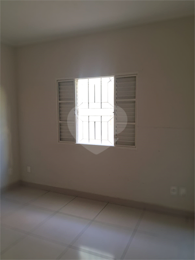 Foto REO451883
