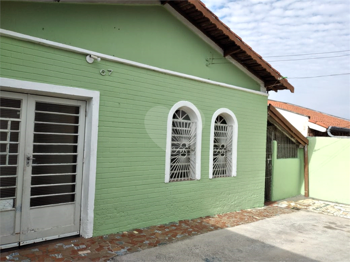 Foto REO458288