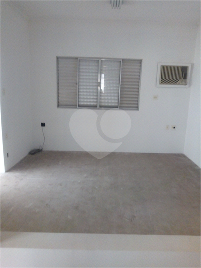 Venda Casa de vila São Paulo Liberdade REO458618 13