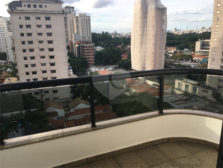 Foto REO460354