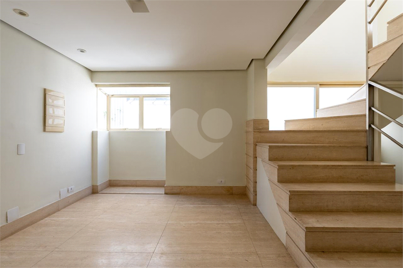 Foto REO460421