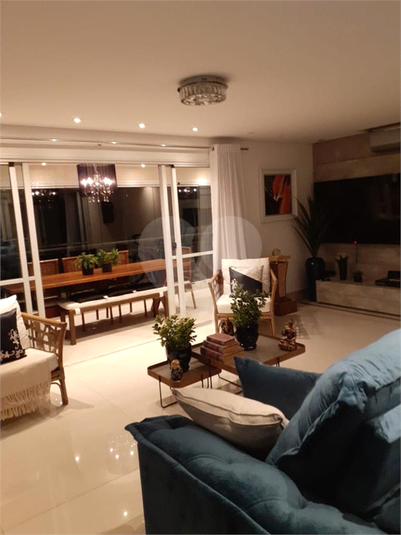 Foto REO461368