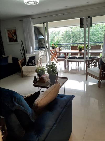 Foto REO461368