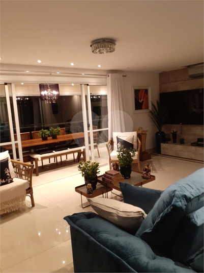 Foto REO461368