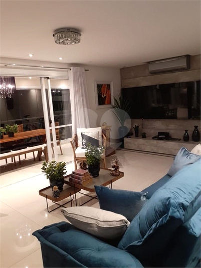 Foto REO461368