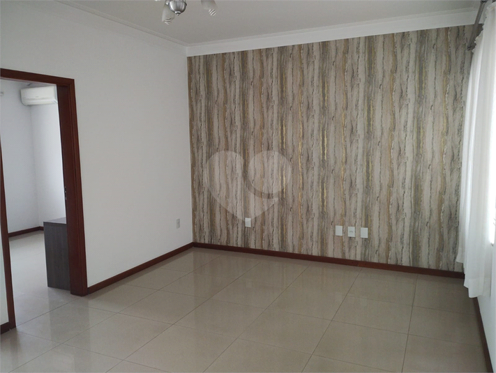 Foto REO461970