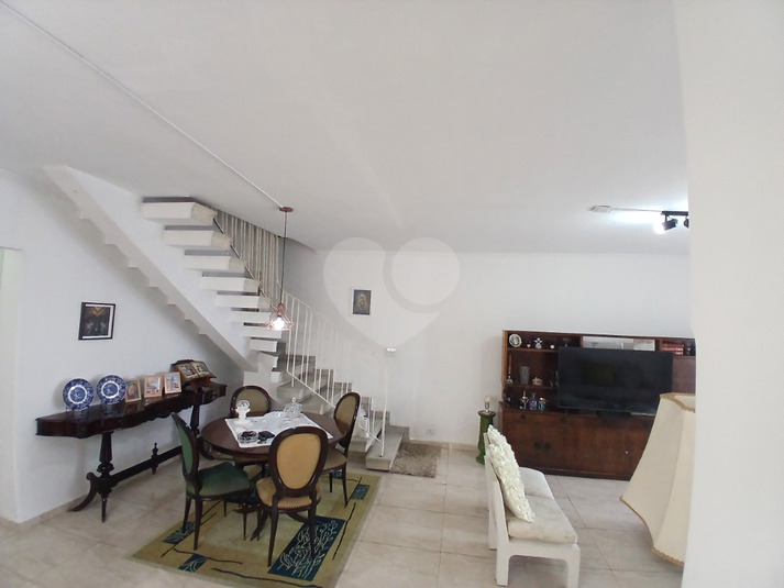 Foto REO463317