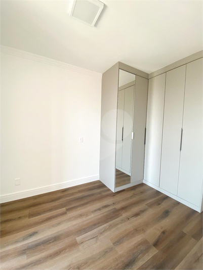 Foto REO469175