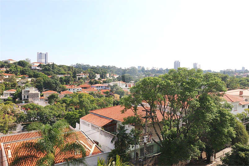 Venda Sobrado São Paulo Pacaembu REO470455 30