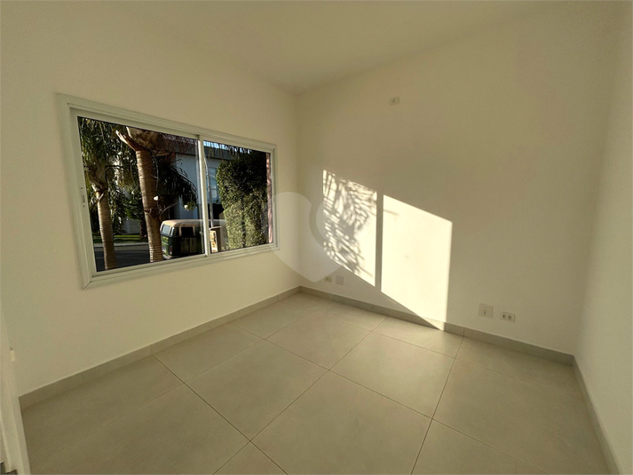 Foto REO470851