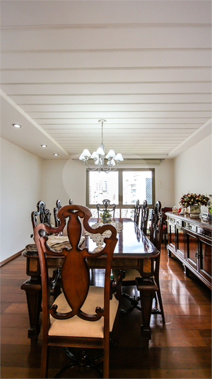 Foto REO471183