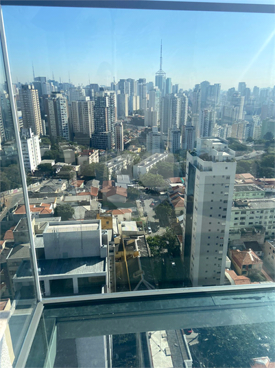 Foto REO479336