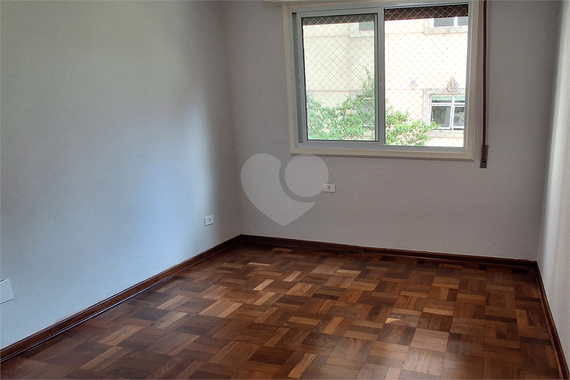 Foto REO479960