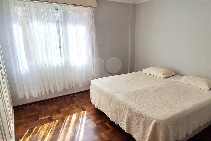 Foto REO479960